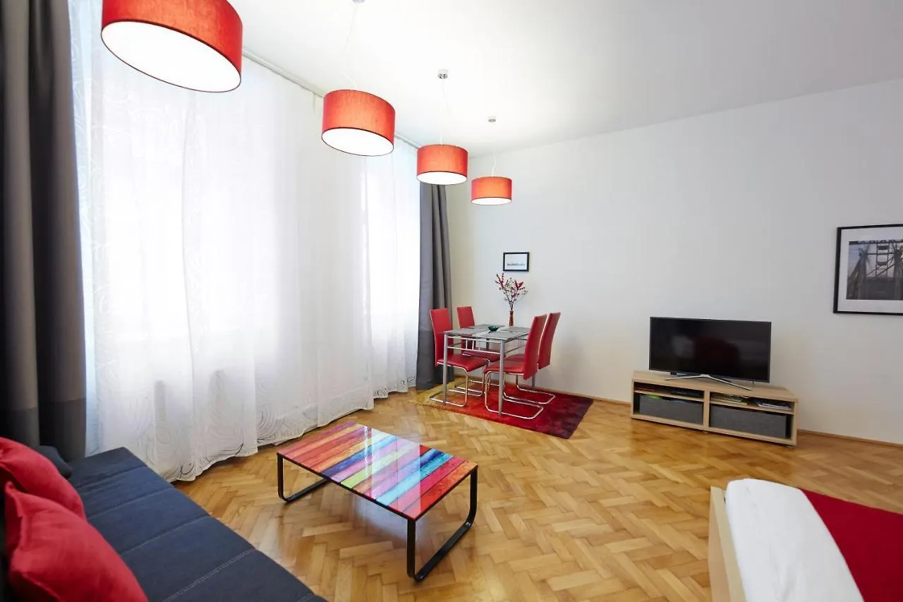 Stadthalle - Familycityapartment Viyana