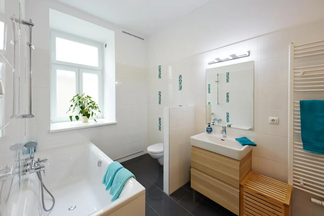 Stadthalle - Familycityapartment Viyana Avusturya